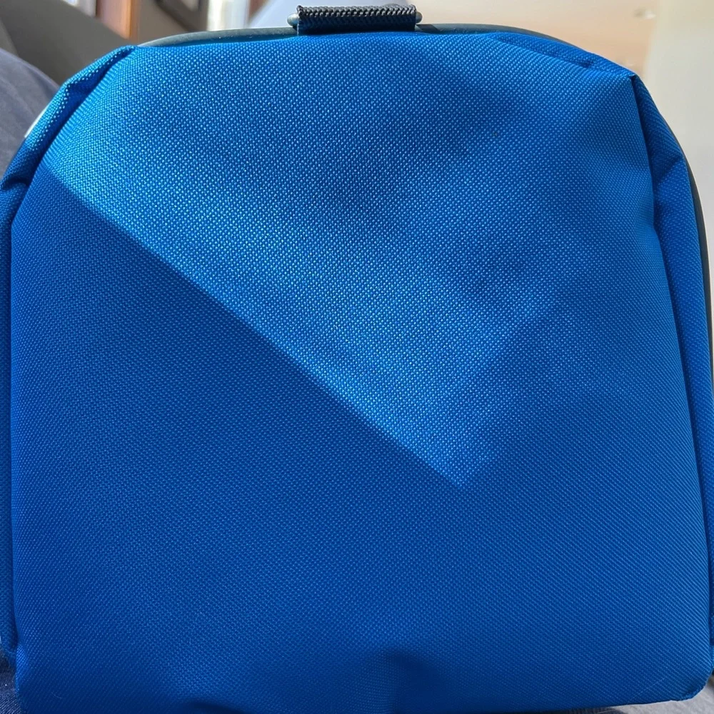 Pet Carrier Duffel For small pet.
